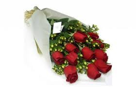 Especial día del amor, ramo 12 rosas rojas $11.990.-